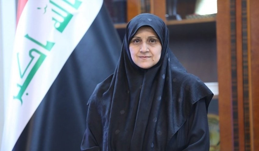 الياسري توضح ملابسات إيقاف تحويل 116 مليار دينار إلى دبي