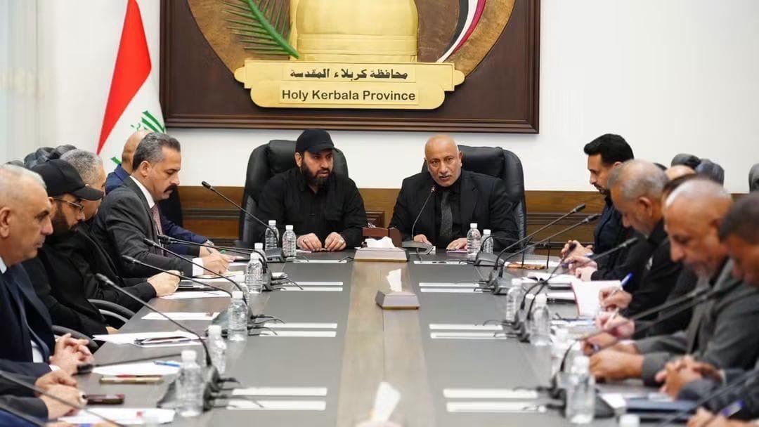 خطة نقل مليونية الزائرين.. محور اجتماع محافظ كربلاء ورئيس هيئة الحج والعمرة