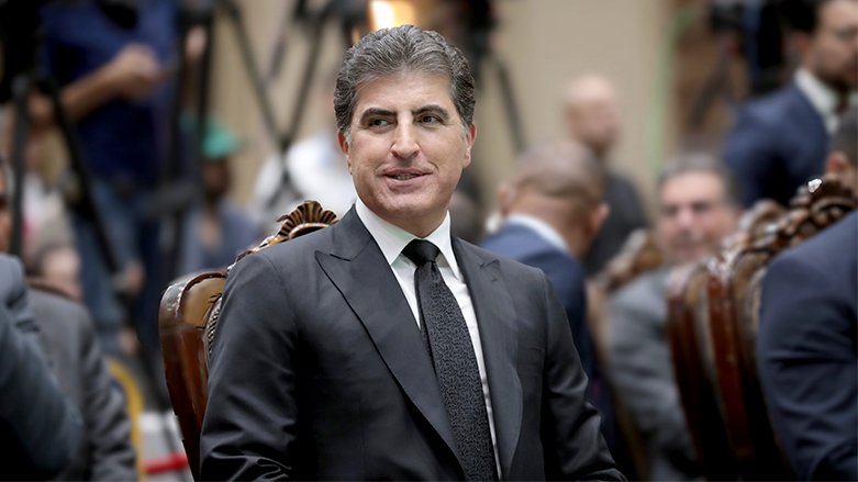 بارزاني يتوجه إلى بغداد للقاء الزيدي