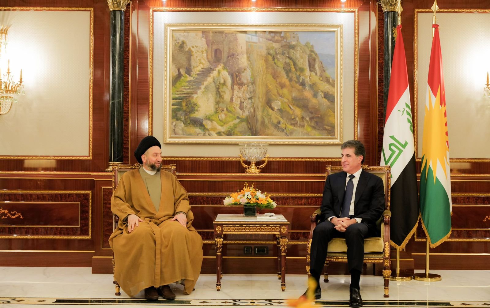 عمار الحكيم يلتقي نيجيرفان بارزاني في مستهل زيارته إلى إقليم كردستان