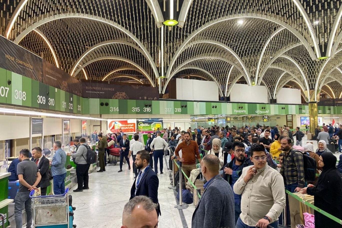 الحكومة تعلن إجراء حوار مع واشنطن لاستثناء مطارات عراقية واستئناف الرحلات الإيرانية