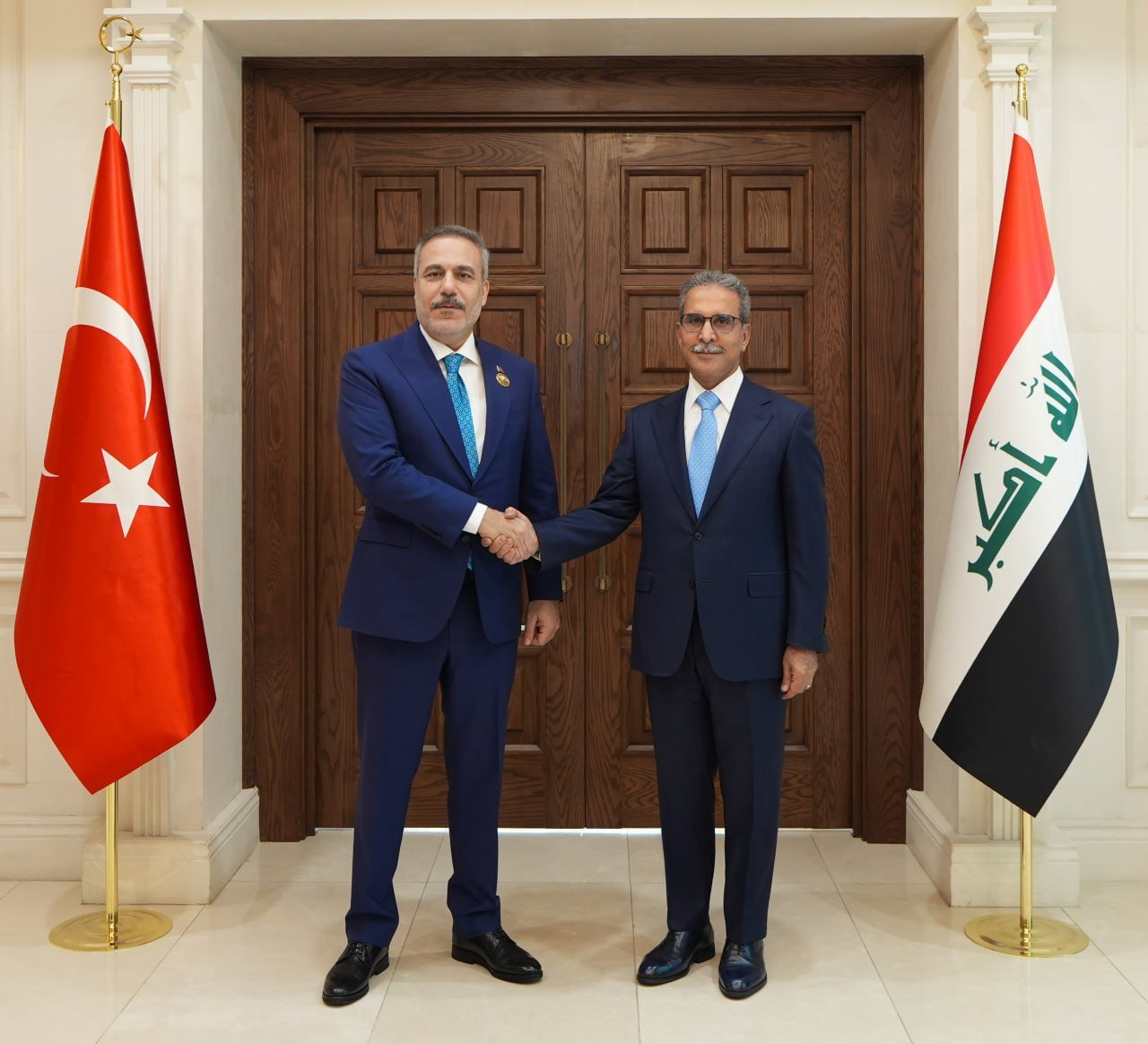 القاضي زيدان يبحث مع وزير الخارجية التركي تعزيز التعاون القضائي والقانوني